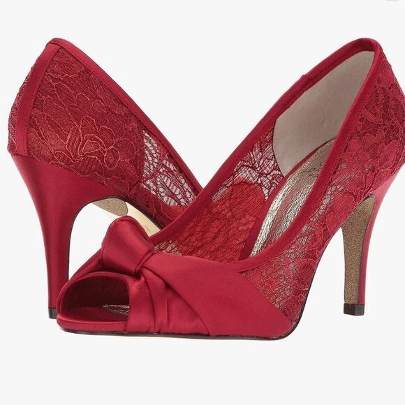🔸️🔹️NWOB Adrianna Papell Red Heels Size 8 - Picture 1 of 12